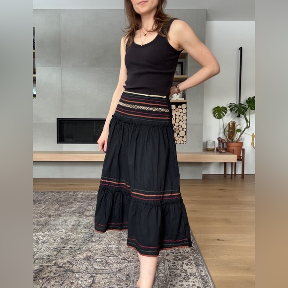 Vintage Dresses & Skirts - Vintage 100% cotton Black Tiered mid Skirt with Embroidered details s-m